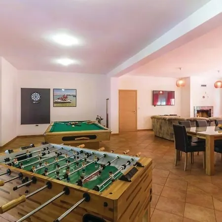 Luxury With A Swimming Pool Pjescana Uvala, - 17131 Villa *