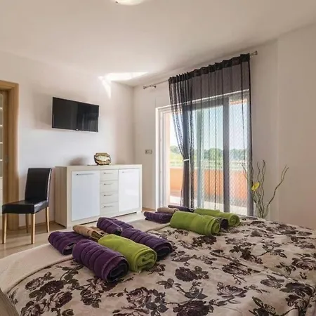 Luxury With A Swimming Pool Pjescana Uvala, - 17131 Villa *